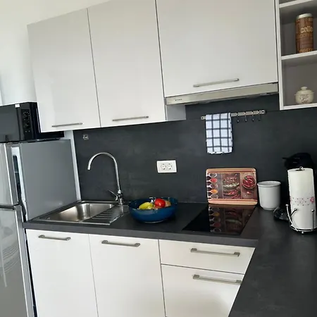 Kovacev Apartment Zadar